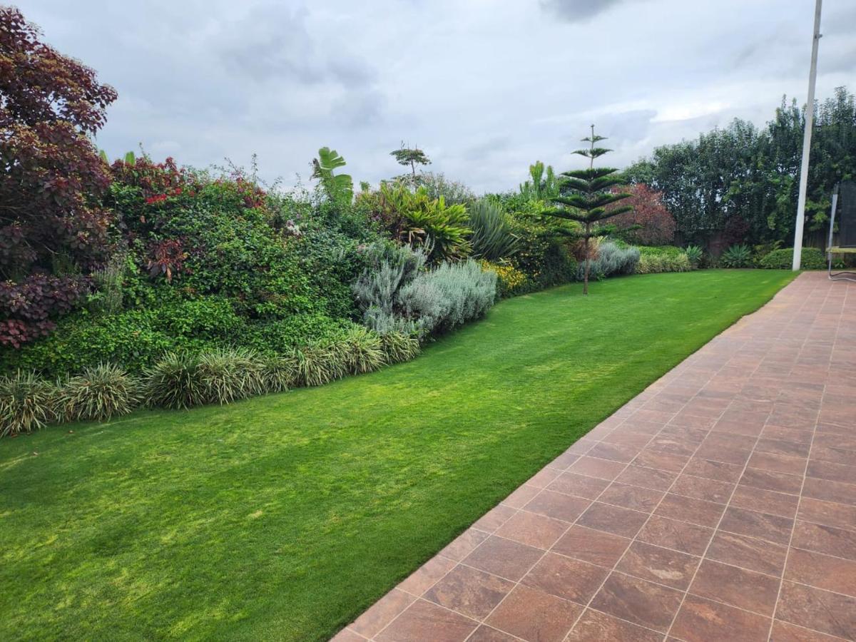 ホテル Asyana Gardens Ongata Rongai エクステリア 写真